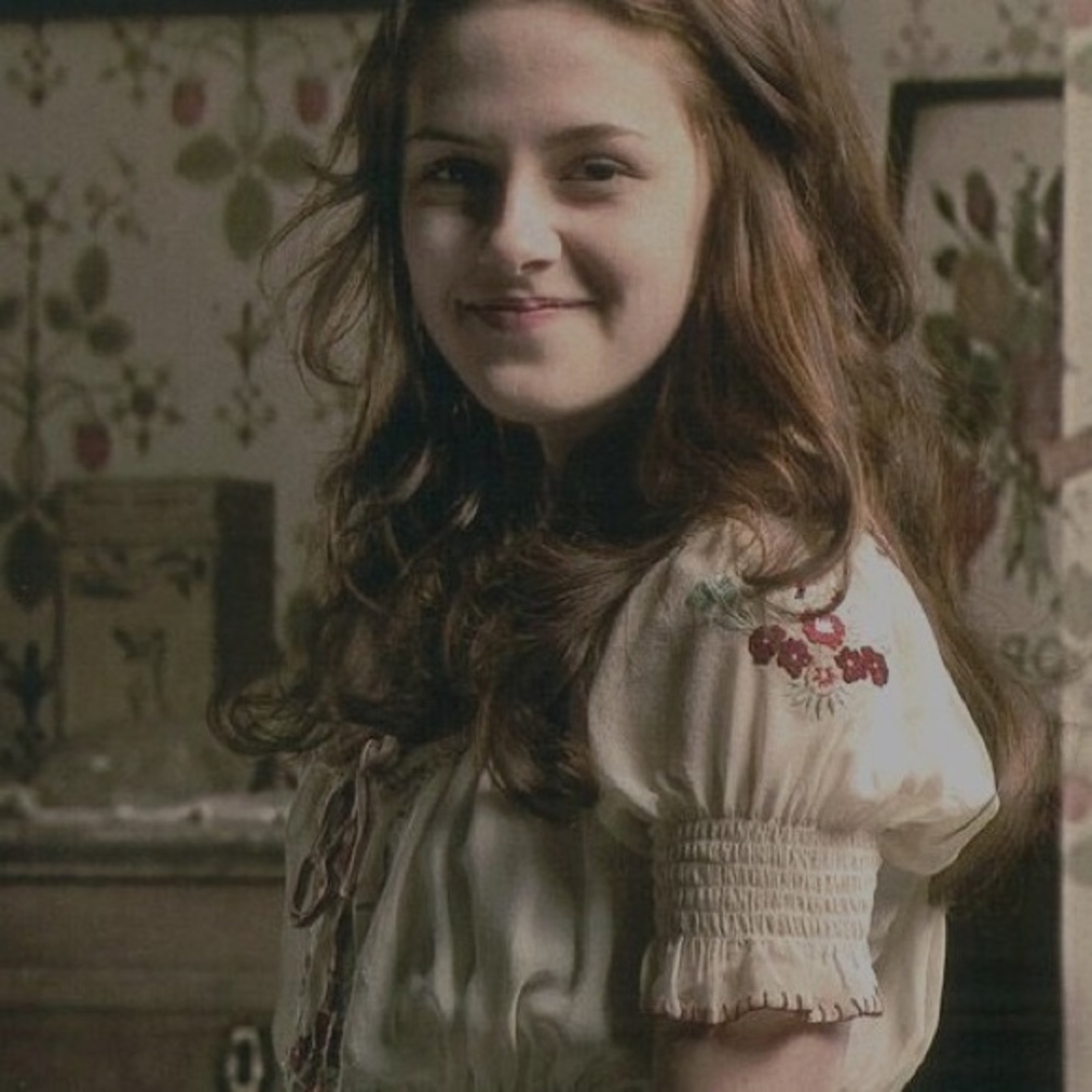 ISO - Betsey Johnson Peasant top worn by Kristen Stewart in Silk - Will pay $500